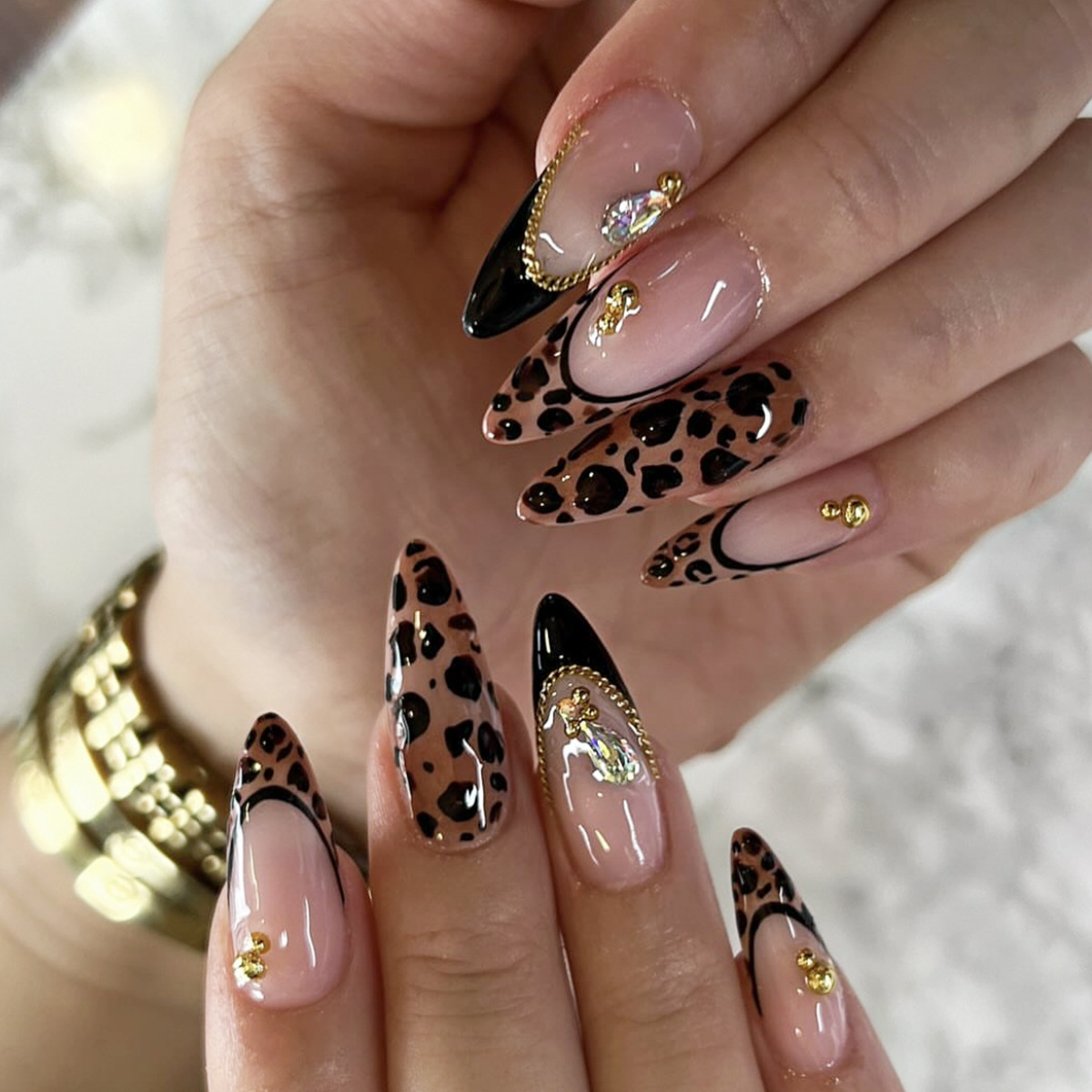 Nail Art Cat Eye - 24 قطعة ضغط اللوز الفرنسي على