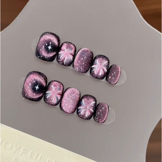 Nail Art Cat Eye - 10 قطعة رأس مستدير قصير أرجواني