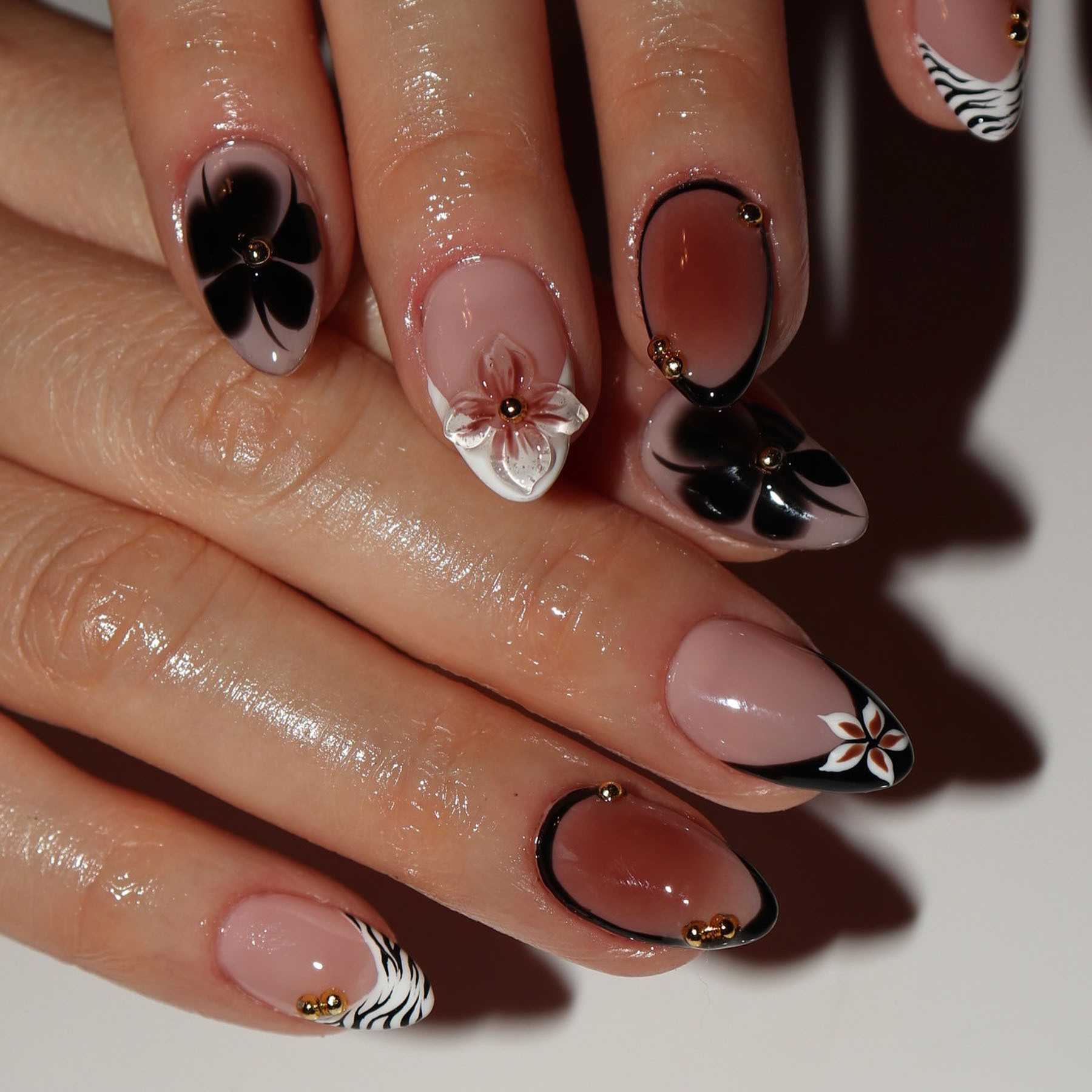 24 قطعة الأظافر كاذبة زهرة الب - مراجعة Nail Art Leopard وسعره
