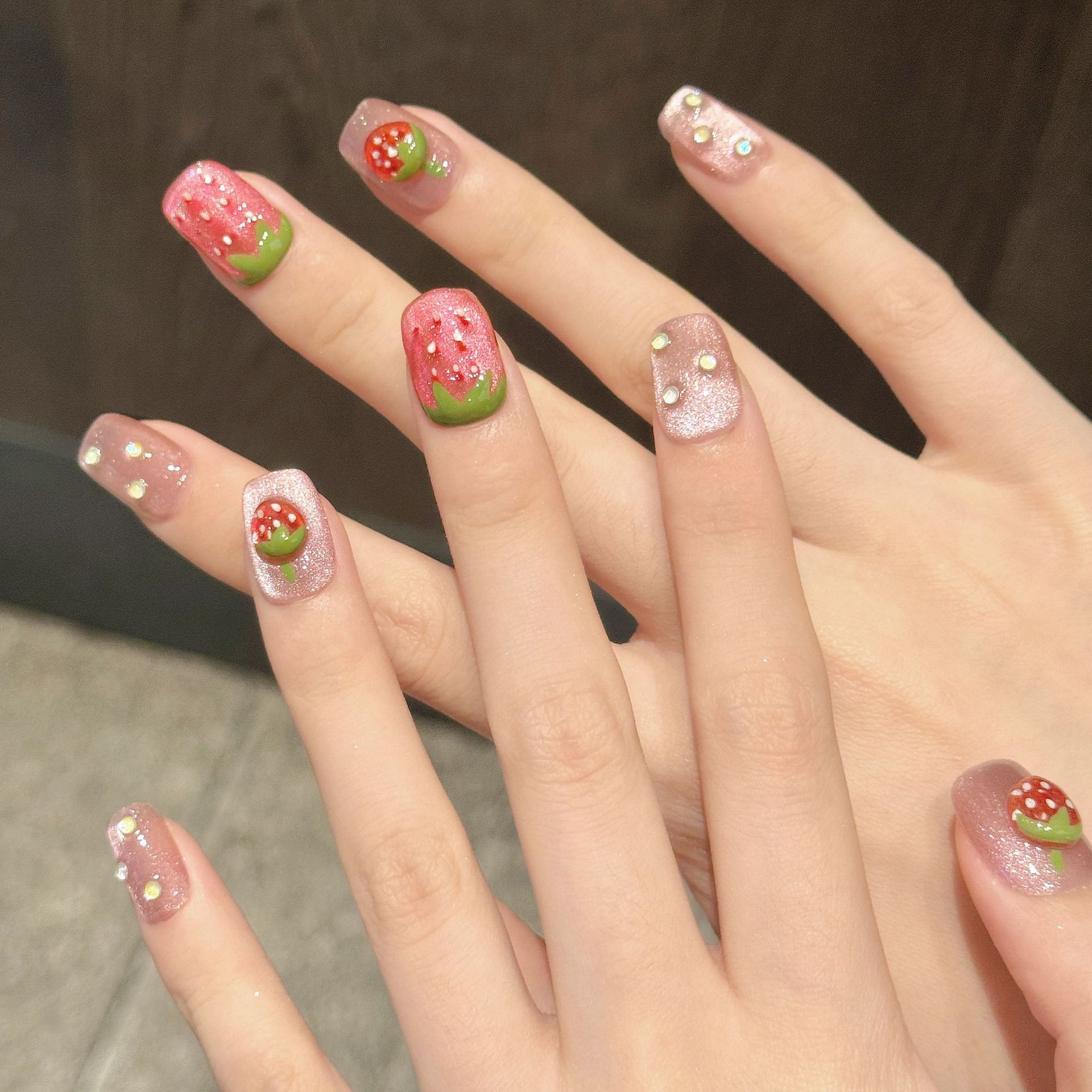 10 قطعة الصحافة اليدوية على ال - مراجعة Nail Art Cat Eye وسعره