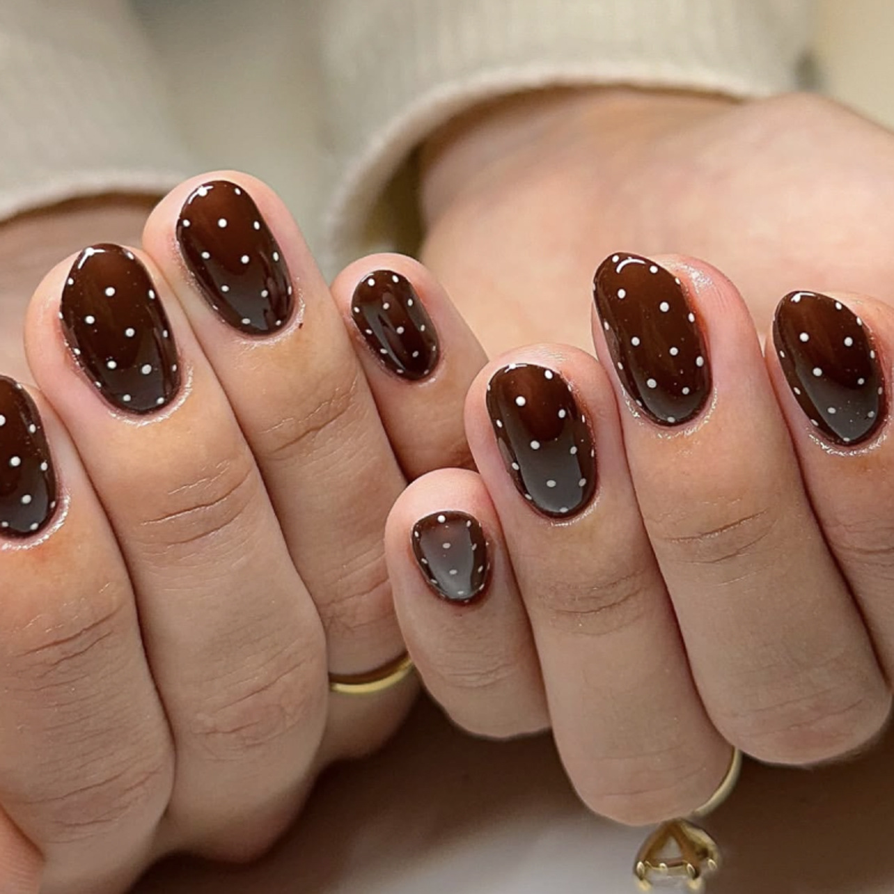24 قطعة ضغط اللوز الفرنسي على  - مراجعة Nail Art Cat Eye وسعره