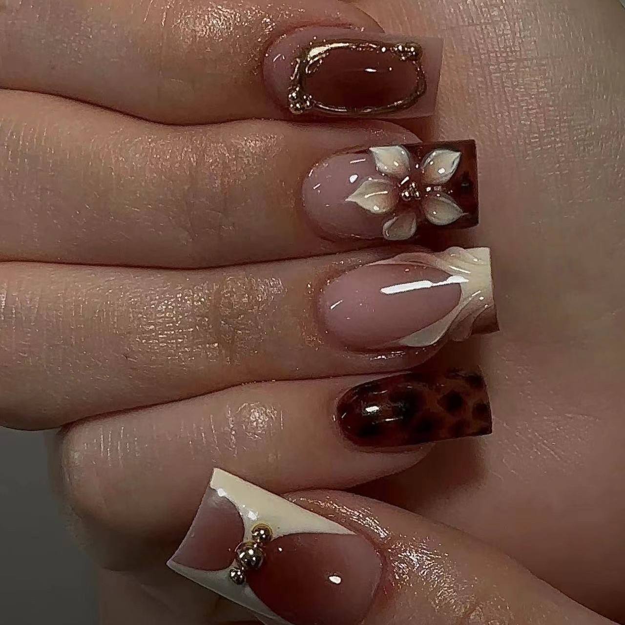أظافر صناعية قصيرة مربعة الشكل - مراجعة Nail Art Leopard وسعره