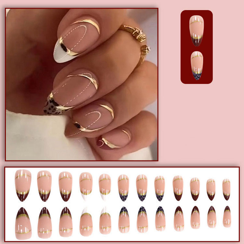 أظافر صناعية متوسطة الحجم للنس - مراجعة Nail Art Leopard وسعره